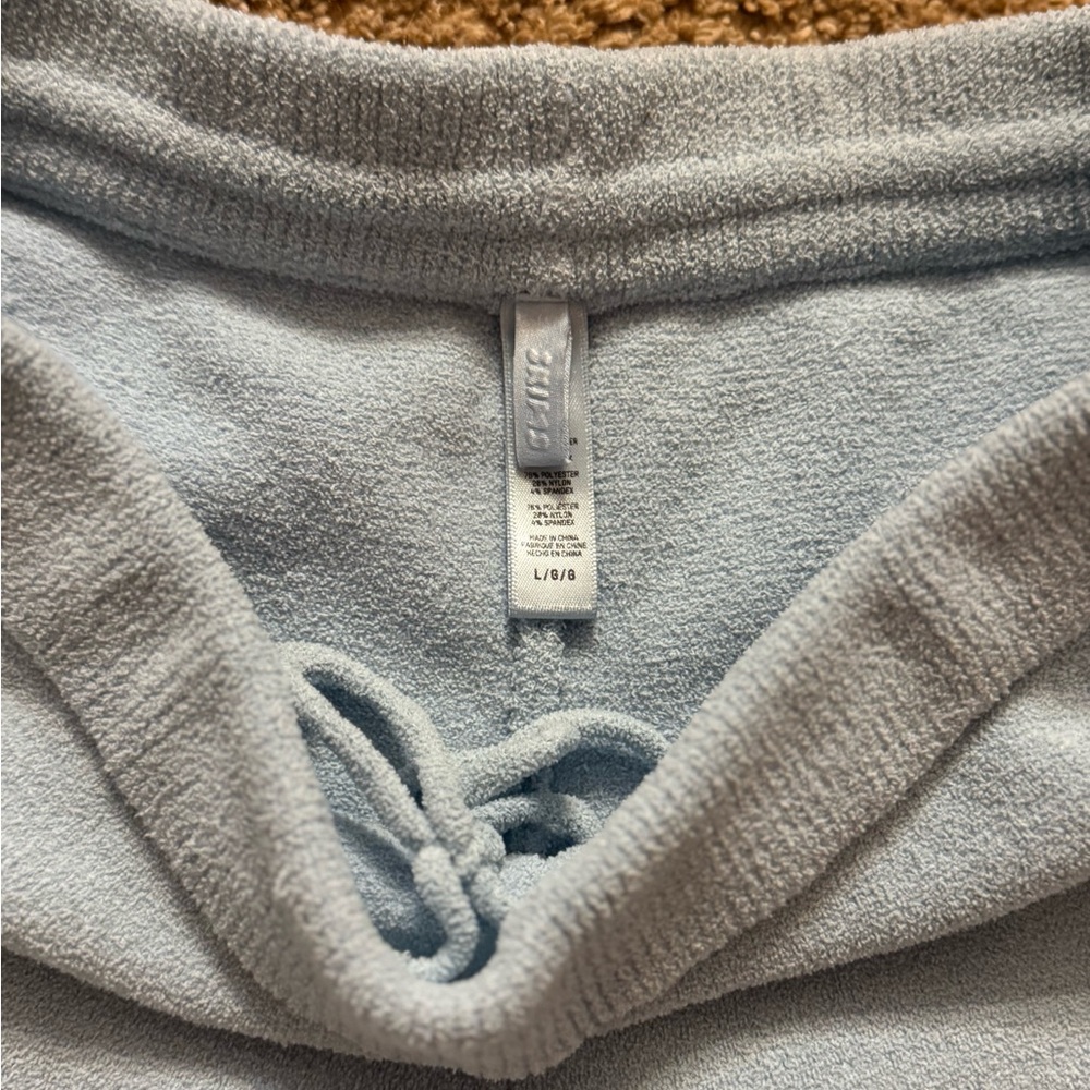 SKIMS Cozy light lounge shorts - Picture 2 of 4
